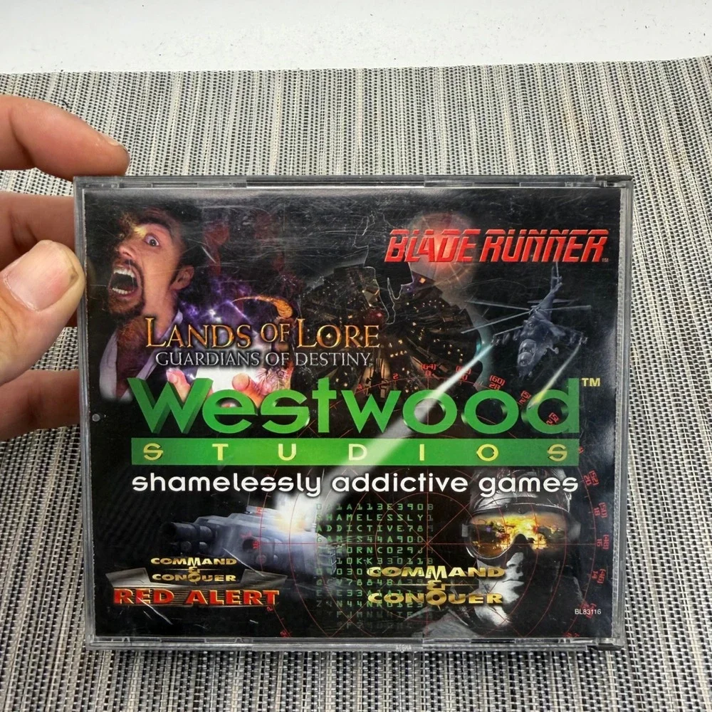 Blade Runner PC Game 1997 Westwood Studios 4-Disc Set Windows 95 NT‎ Vtg CD-ROM